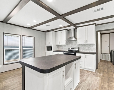 14010 Lewis Lane - Photo Thumbnail 16