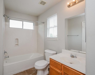 2823 Cypress Island Drive - Photo Thumbnail 10