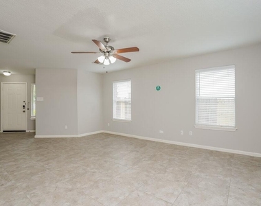 2823 Cypress Island Drive - Photo Thumbnail 3