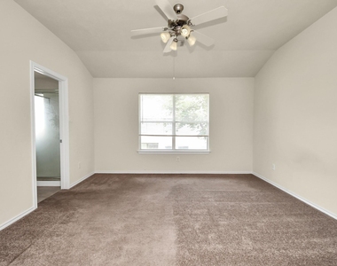 139 Benedict Canyon Loop - Photo Thumbnail 3