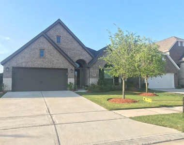 23826 Via Viale Drive - Photo Thumbnail 3