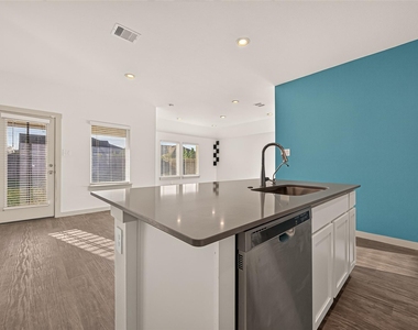 1702 Mountain Echo Drive - Photo Thumbnail 17