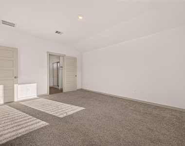 1702 Mountain Echo Drive - Photo Thumbnail 19