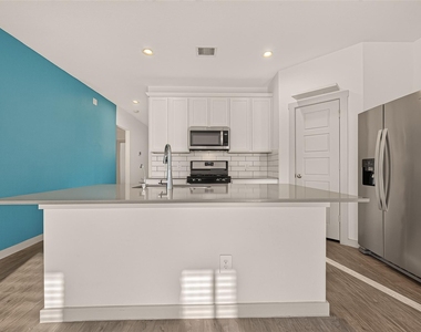 1702 Mountain Echo Drive - Photo Thumbnail 15