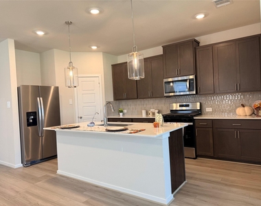 14032 Granger Pointe Lane - Photo Thumbnail 19
