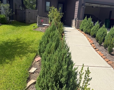 10526 William Park Drive - Photo Thumbnail 1