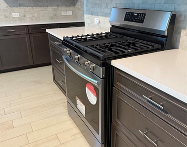 10526 William Park Drive - Photo Thumbnail 7