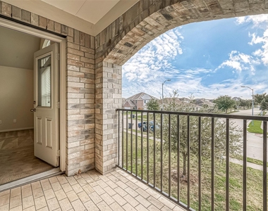 3235 Quarry Place Lane - Photo Thumbnail 43