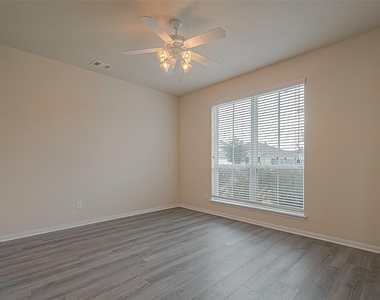 3235 Quarry Place Lane - Photo Thumbnail 5