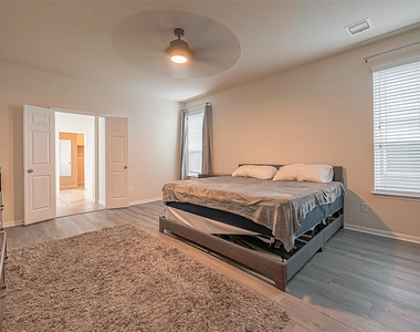 3235 Quarry Place Lane - Photo Thumbnail 18