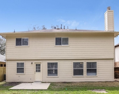 31518 Kingston Village Drive - Photo Thumbnail 14