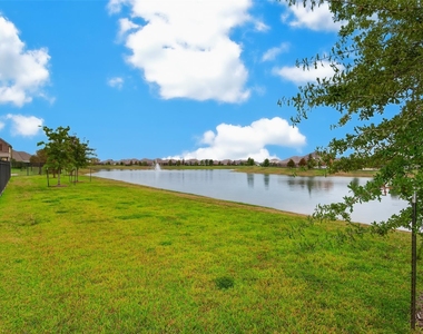 413 Aurora Creek Lane - Photo Thumbnail 32