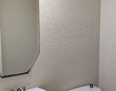 20909 Springport Court - Photo Thumbnail 11