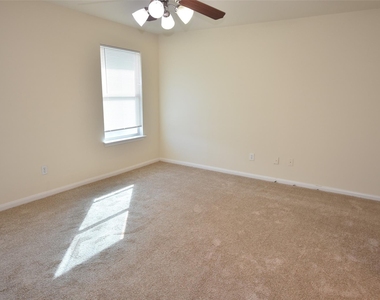 10069 Sharpton Drive - Photo Thumbnail 9