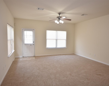 10069 Sharpton Drive - Photo Thumbnail 5