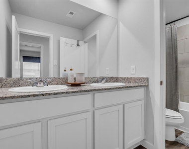 243 Intrepid Trail - Photo Thumbnail 11