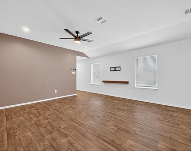 16600 Lonely Pines Drive - Photo Thumbnail 7
