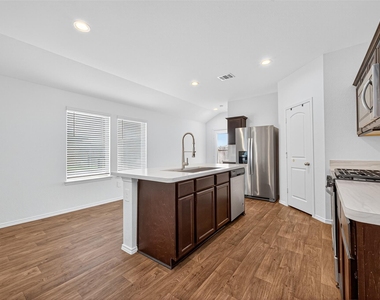 16600 Lonely Pines Drive - Photo Thumbnail 11