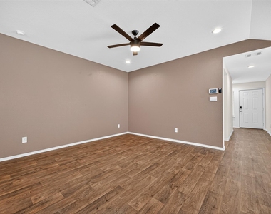 16600 Lonely Pines Drive - Photo Thumbnail 8