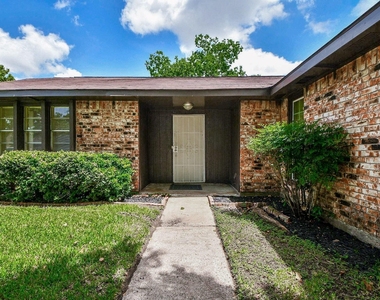 506 Dalewood Drive - Photo Thumbnail 1