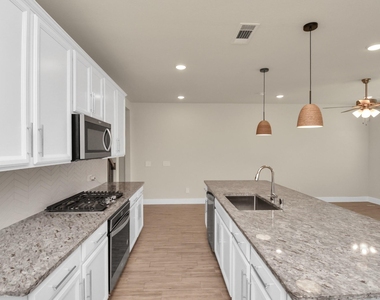 1722 Summerlyn Terrace Drive - Photo Thumbnail 5