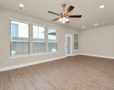 1722 Summerlyn Terrace Drive - Photo Thumbnail 9