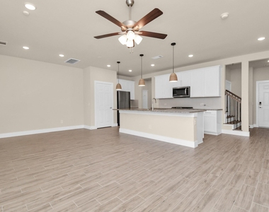 1722 Summerlyn Terrace Drive - Photo Thumbnail 10