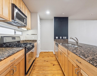 1306 Arthur Street - Photo Thumbnail 5