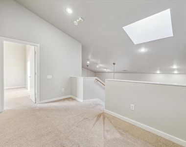 1306 Arthur Street - Photo Thumbnail 12