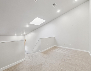 1306 Arthur Street - Photo Thumbnail 11