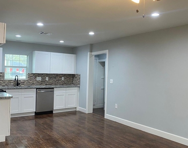 5502 Heron Drive - Photo Thumbnail 6