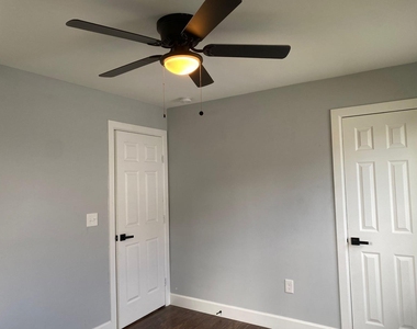 5502 Heron Drive - Photo Thumbnail 8