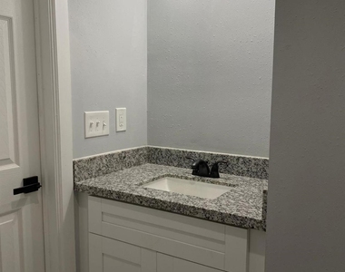 5502 Heron Drive - Photo Thumbnail 12