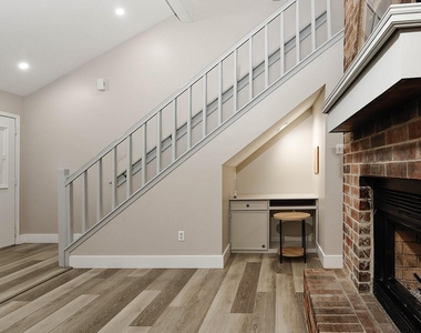 103 N Deerfoot Circle - Photo Thumbnail 4