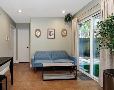 103 N Deerfoot Circle - Photo Thumbnail 8