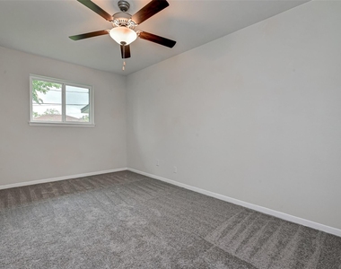 17114 Folsom Drive - Photo Thumbnail 24
