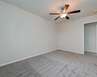 17114 Folsom Drive - Photo Thumbnail 25