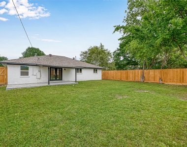 17114 Folsom Drive - Photo Thumbnail 39