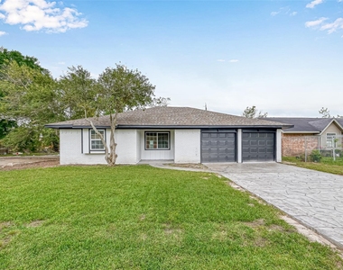 17114 Folsom Drive - Photo Thumbnail 3