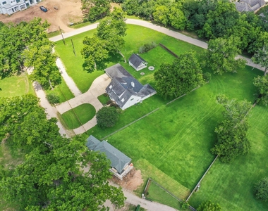 5511 Greentree Drive Drive - Photo Thumbnail 3