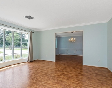5511 Greentree Drive Drive - Photo Thumbnail 9