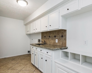 5511 Greentree Drive Drive - Photo Thumbnail 25
