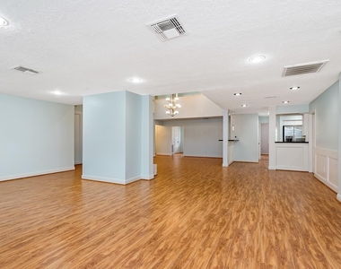 5511 Greentree Drive Drive - Photo Thumbnail 23