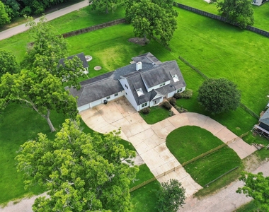 5511 Greentree Drive Drive - Photo Thumbnail 6