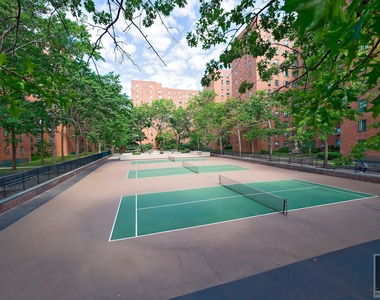 Avenue C - Photo Thumbnail 7