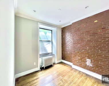 East 23 Street - Photo Thumbnail 1