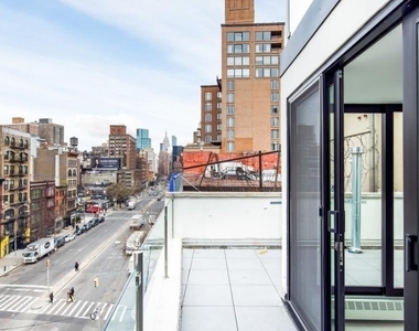 Bowery - Photo Thumbnail 8