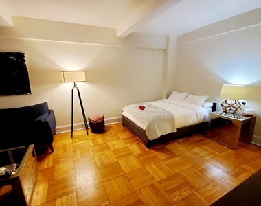 East 56 Street - Photo Thumbnail 1