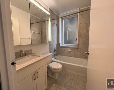East 34 Street - Photo Thumbnail 2