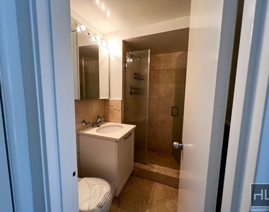 East 79th Street - Photo Thumbnail 9